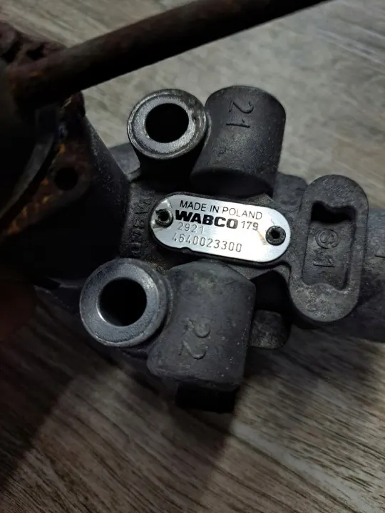Wabco tasausventtiili OEM 4640023300 2921 Ford F-Max:lle image 3