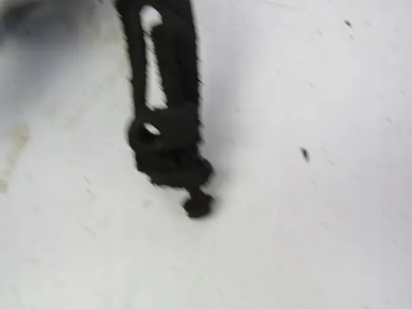 Soporte de compresor Hyundai Getz TB OEM AK-6-81576 image 4