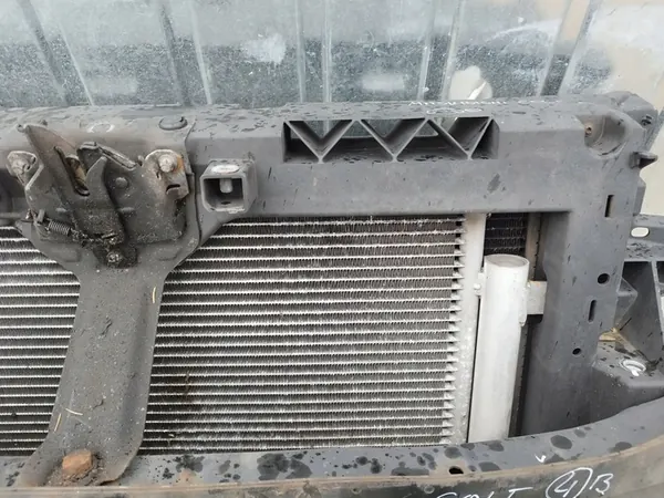 Framstråle kylare Mitsubishi Colt VI Cabrio 2004-2008 image 5