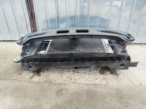 Framstråle kylare Mitsubishi Colt VI Cabrio 2004-2008 image 7