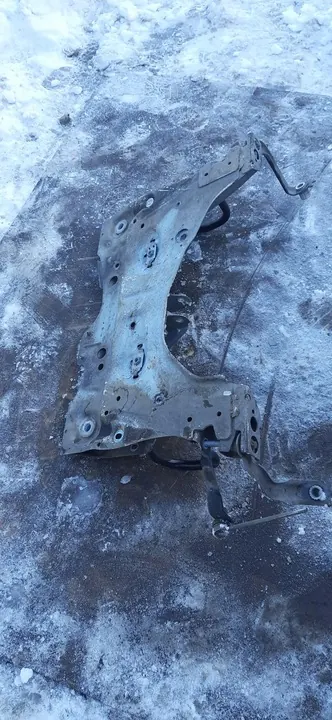 Berceau de suspension avant Renault Clio IV 546112239R image 10