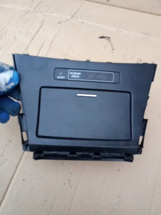 Panneau cendrier Toyota OEM POPIELNICZKA PANEL image 2