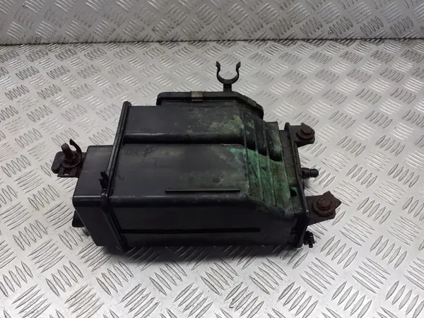 Filtro de carvão Subaru OE OEM 138600-7180 Usado image 2
