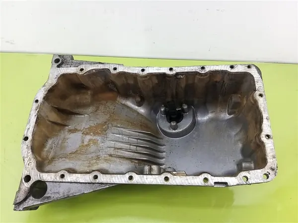 Oljepanna Audi A6 C5 1997-2004 A4 1.8 OEM 06B103603N image 4