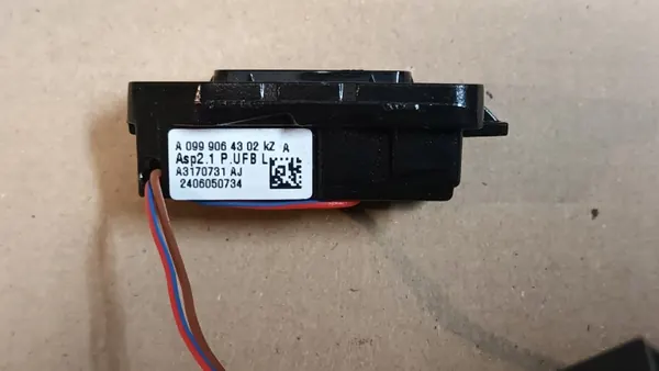 Linker spiegelverlichting OEM A0999064302 voor Mercedes image 3