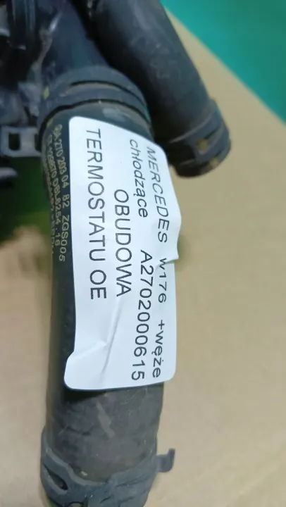 Boîtier Thermostat Mercedes OEM A2702000615 image 8