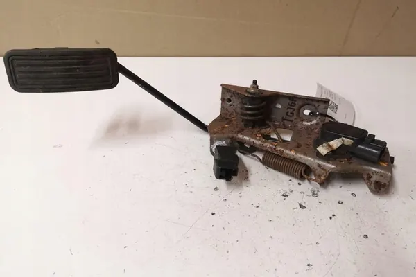 Gaspedaal Mazda 6 Estate 2006 CB0541AC0 image 3