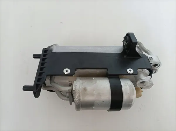 BMW G11 G14 G15 G16 G30 G31 G32 A/C Kondenseri 9891030 image 4