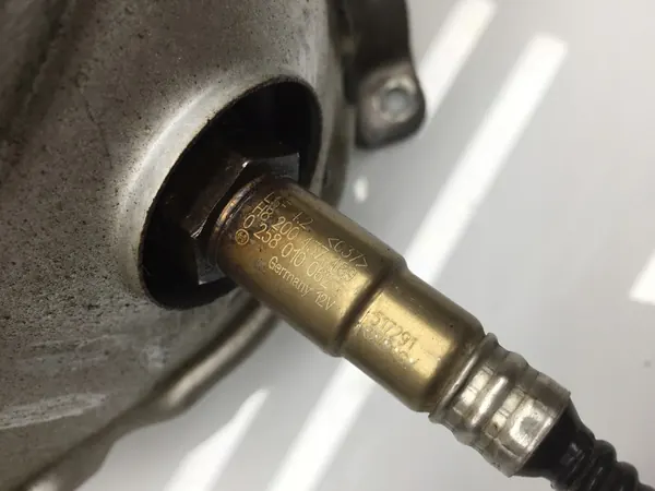 Catalyseur Dacia Dokker 2012- 1.2 TCe avec sonde lambda image 2