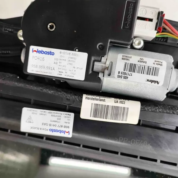 Techo Solar Porsche Macan S OEM 95B877041B image 8