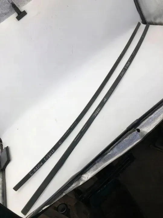 OEM 13270844 Barra de Teto Esquerda para Opel Astra J GTC image 2