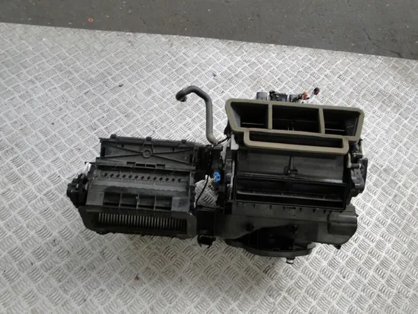 Núcleo del calefactor OEM 3Q1820005AE para VW Passat B8 image 5