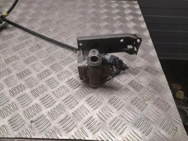 Handbremshebel Audi Q7 4L 2013 OEM 7L0721556B image 8