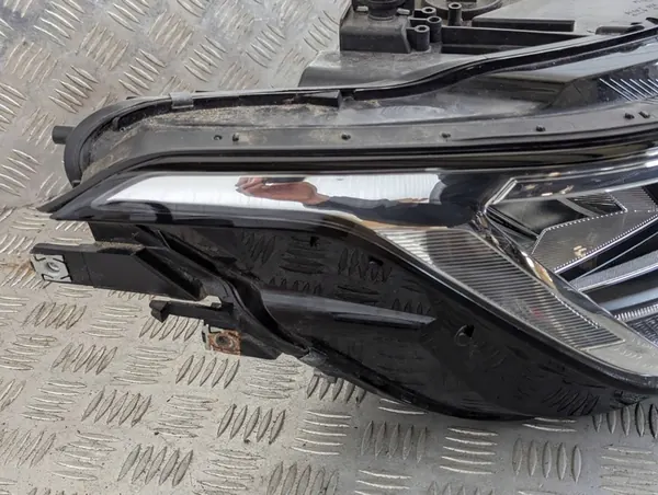 Tiguan 5NB lift 2020-2024 farol dianteiro direito full LED image 8