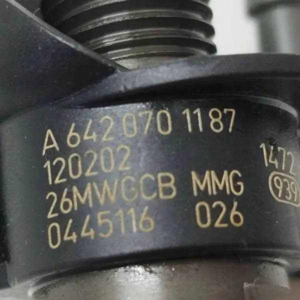 Iniettore Mercedes-Benz OE A6420701187 image 6