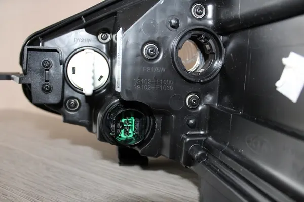 Faros Delantero Derecho Kia Sportage IV image 4