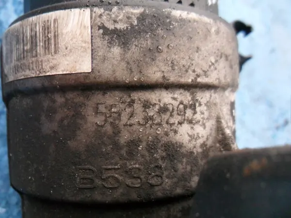 OPEL Astra J Oljefilterhus 1.3 A13DTE 55238292 image 4