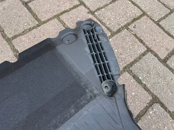 AUDI A4 B9 A5 F5 Protection Moteur 8W0863821F image 4