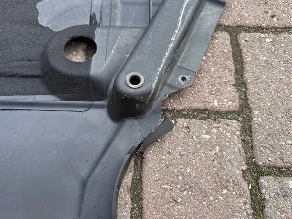 AUDI A4 B9 A5 F5 Protection Moteur 8W0863821F image 7