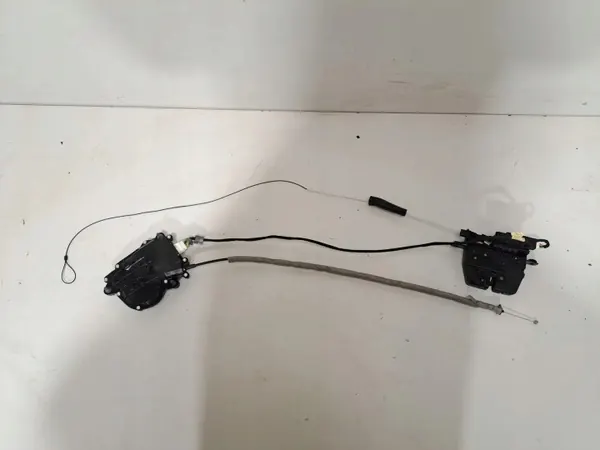 Kofferbakslot OEM 4329789 voor BMW 5 GT F07 3.0L Diesel image 2