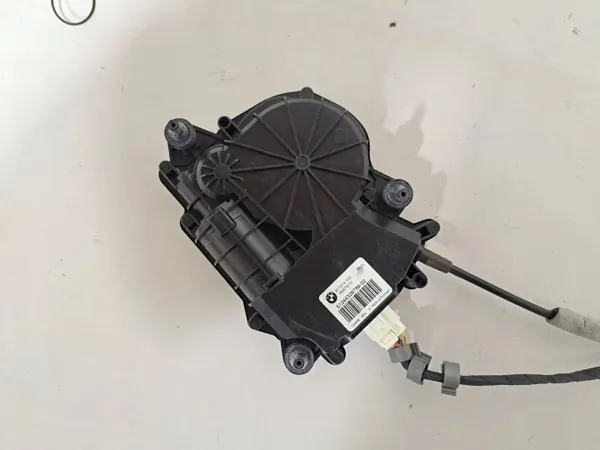 Kofferbakslot OEM 4329789 voor BMW 5 GT F07 3.0L Diesel image 3