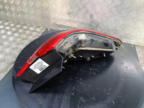 Mercedes-Benz E 200 W212 Sedan Linker Achterlicht A2129066801 image 4