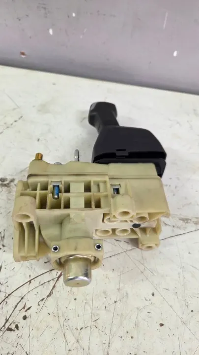 Scania Handbremsventil Hebel OEM 2301818 - Gebraucht image 6