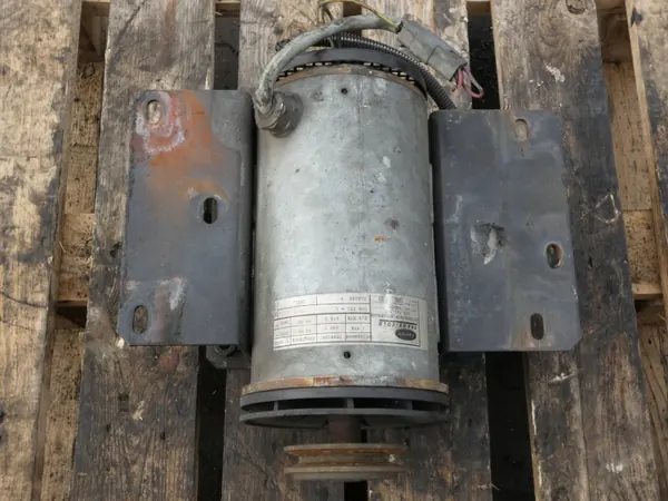 Générateur LSA 321 L10 230/276V 2/2.4kVA Carrier image 2