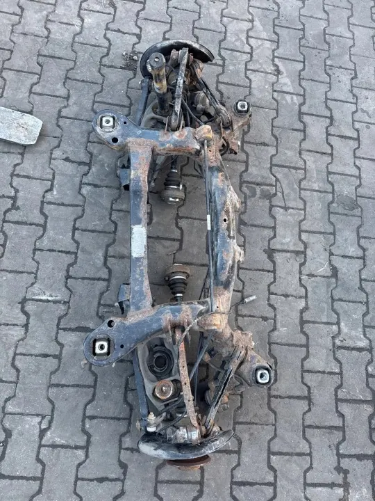 OEM 7113338 Achterasbalk voor BMW 1/3 Serie image 2