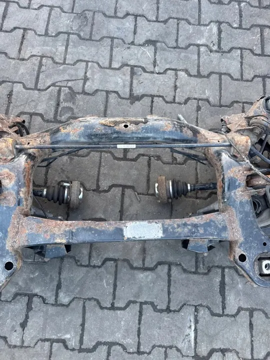 OEM 7113338 Achterasbalk voor BMW 1/3 Serie image 3