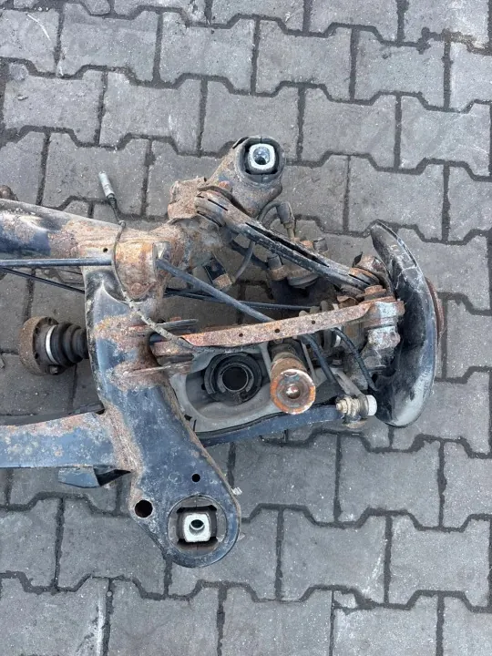 OEM 7113338 Achterasbalk voor BMW 1/3 Serie image 4