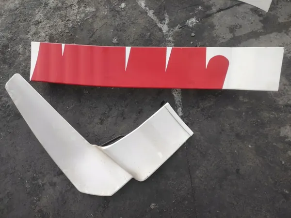 OEM AUST130367 Spoiler Cabine Direito para MAN TGX image 2