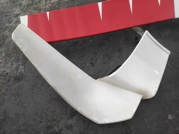 OEM AUST130367 Spoiler Cabine Direito para MAN TGX image 3