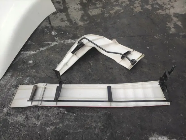 OEM AUST130367 Spoiler Cabine Direito para MAN TGX image 5