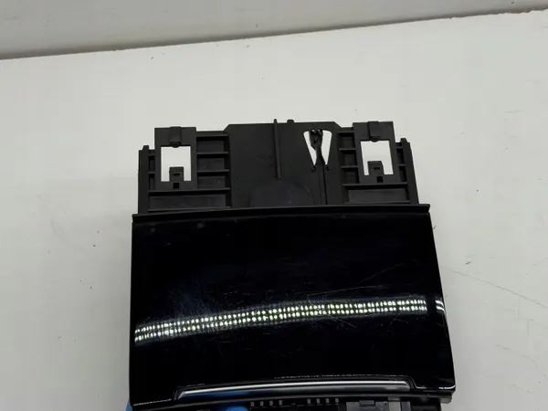 Audi A6 C7 Asbak OEM 4G0863273A Piano Zwart image 4