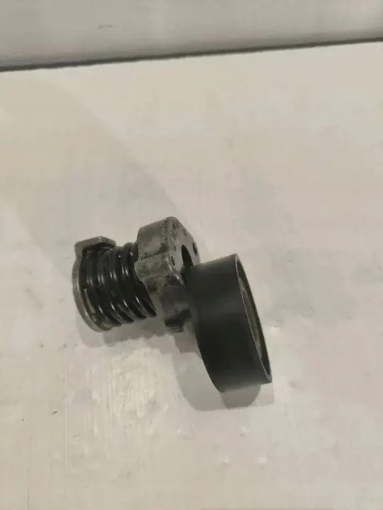 Tensor de Correa Mercedes-Benz OEM A2712000470 Usado image 2