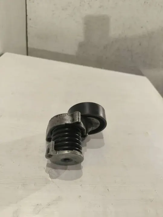 Tensor de Correa Mercedes-Benz OEM A2712000470 Usado image 3