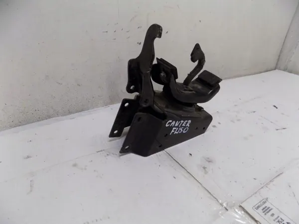 Mitsubishi Canter Fuso 13r- cabinebevestiging OEM image 6