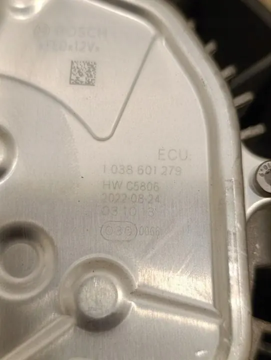 Jeep OE Kühlerlüfterabdeckung OEM 1038601279 image 4