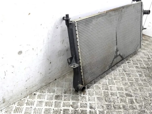 Radiateur d'eau Citroen C5 2009 OEM AMD152301 image 3