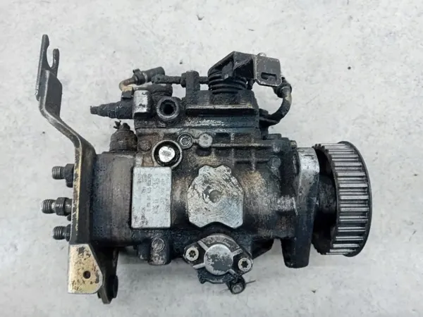Pompe d'injection OEM 074130108G pour VW Transporter T4 2.4D image 3