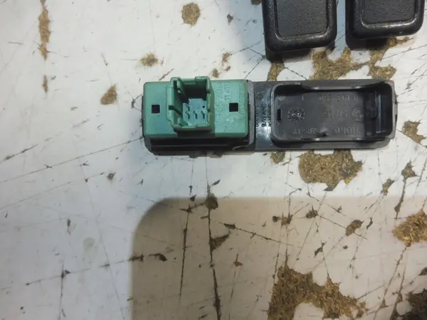 Raamschakelaar BMW E36 8368941 image 2