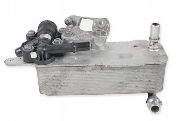 Refroidisseur d'huile BMW OEM 8570062 - Pièce d'origine image 9