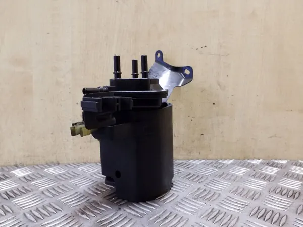 Nissan Juke I F15 Fuel Filter VAL164630 image 2