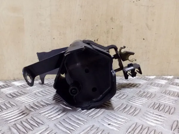 Nissan Juke I F15 Fuel Filter VAL164630 image 3