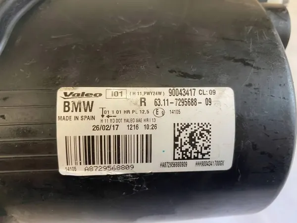 BMW I3 Rechter Halogenblinker OEM 90043417 image 7