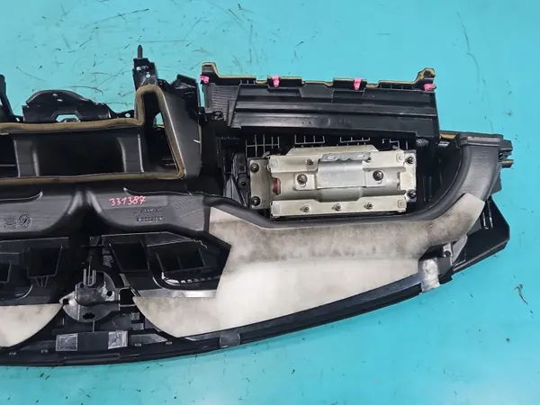 Salpicadero airbag pasajero OEM IMPRK1555897 Land Rover image 8