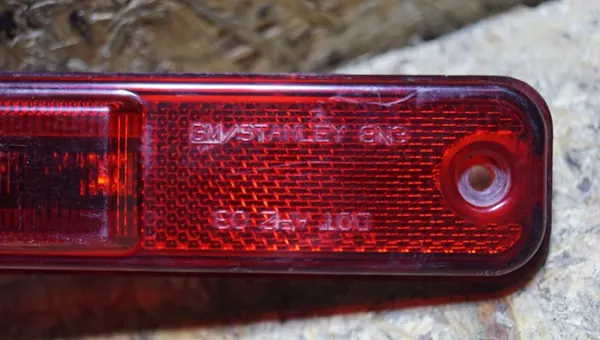 Feu de gabarit Hummer H2 OEM 15144677 - Occasion image 3
