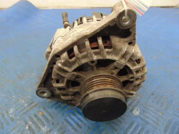 AUDI A4 B5 1.8B Vaihtovirtageneraattori 06B903016E image 2