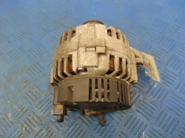 AUDI A4 B5 1.8B Vaihtovirtageneraattori 06B903016E image 4